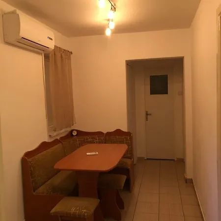 Agat Apartment *